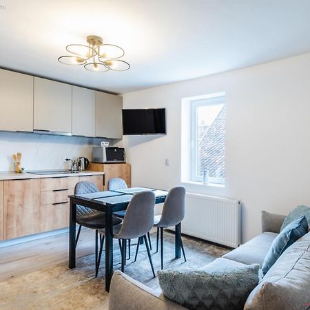 Long Street Suites 브라쇼브 외부 사진